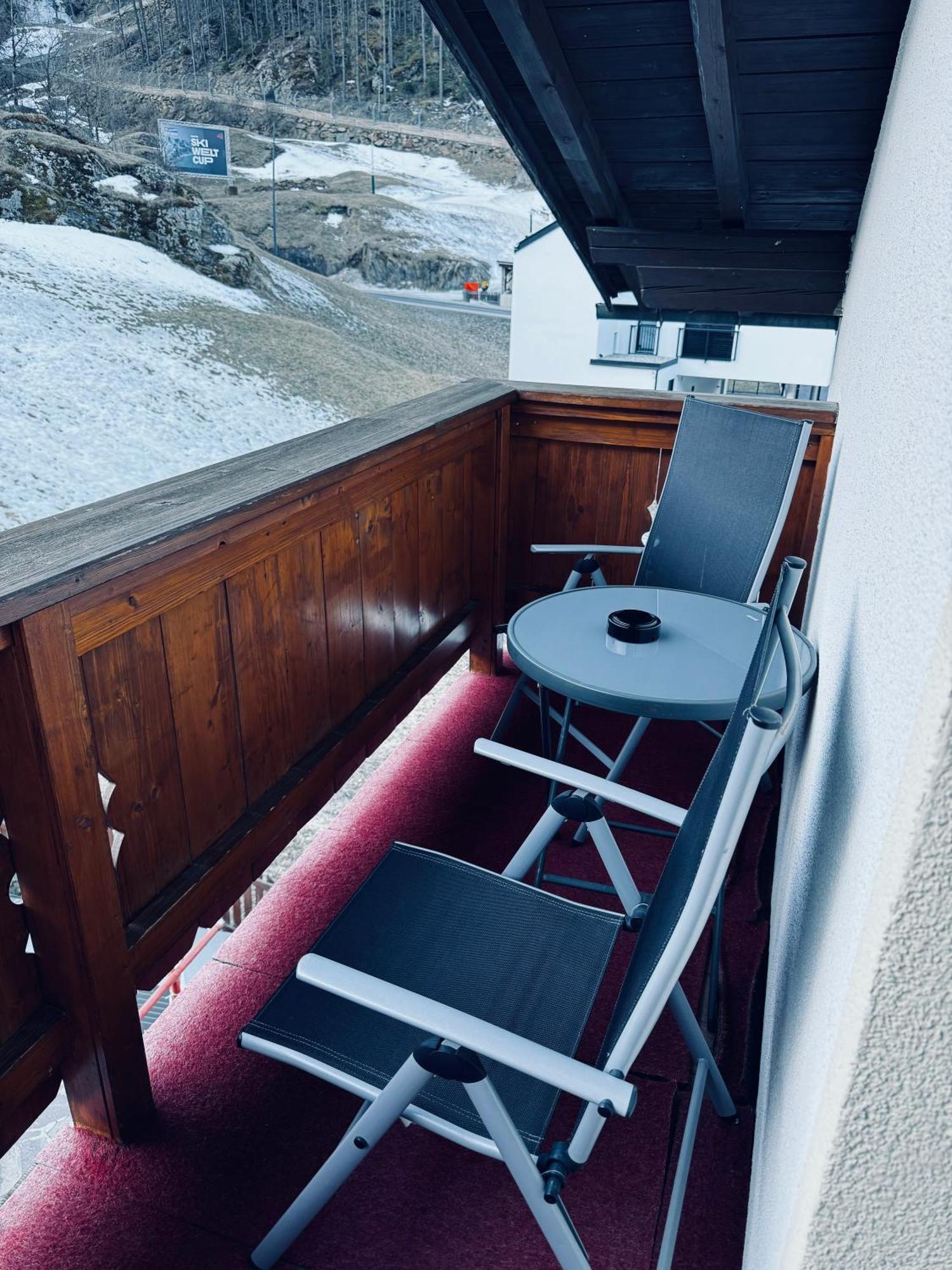 Haus Felsneck Bed & Breakfast Сьолден Екстериор снимка